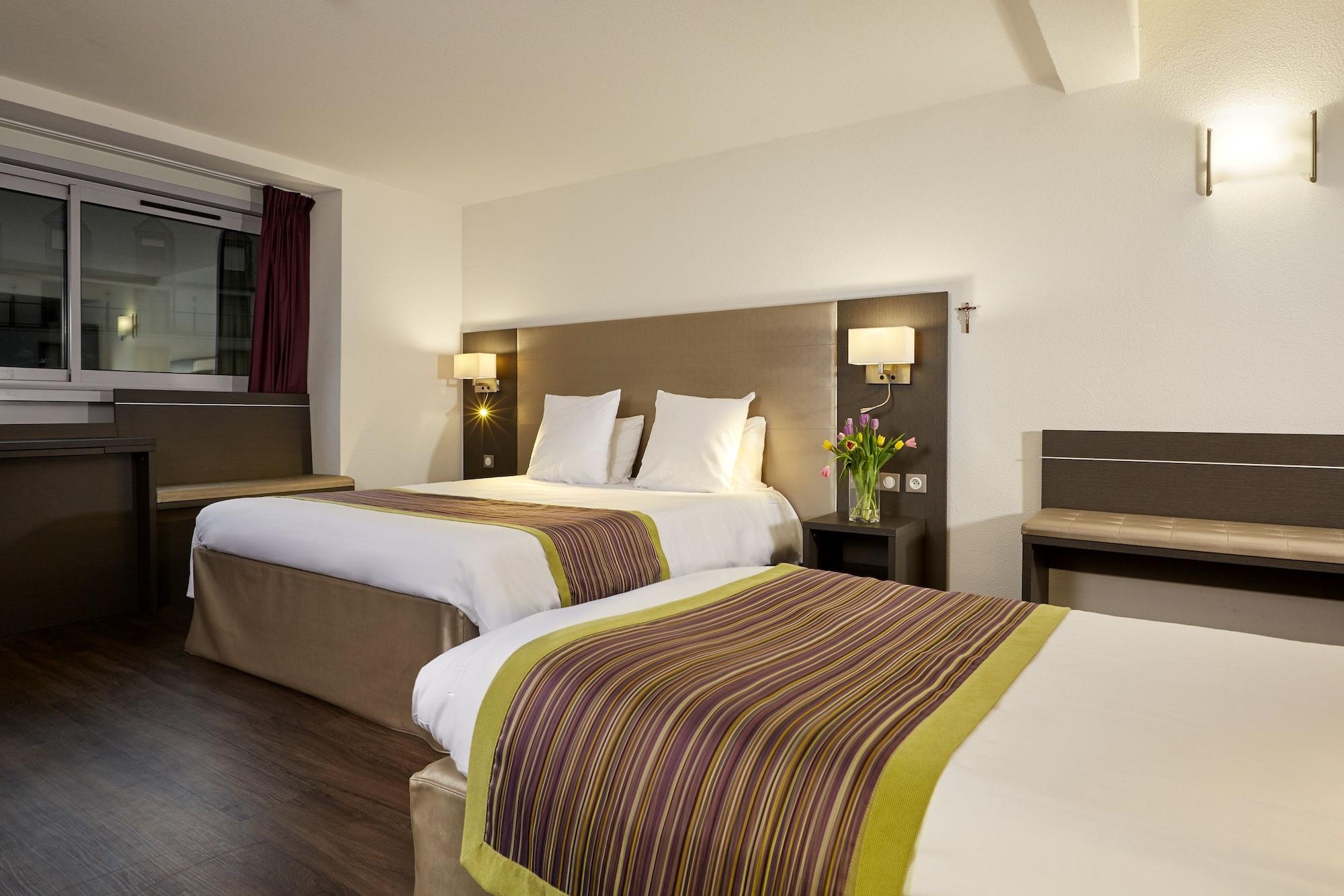 Hotel Astrid Lourdes Dış mekan fotoğraf